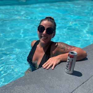 Meet your Posher, Michele